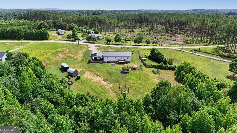 147 Edgar Bell RD Tallapoosa, GA 30176