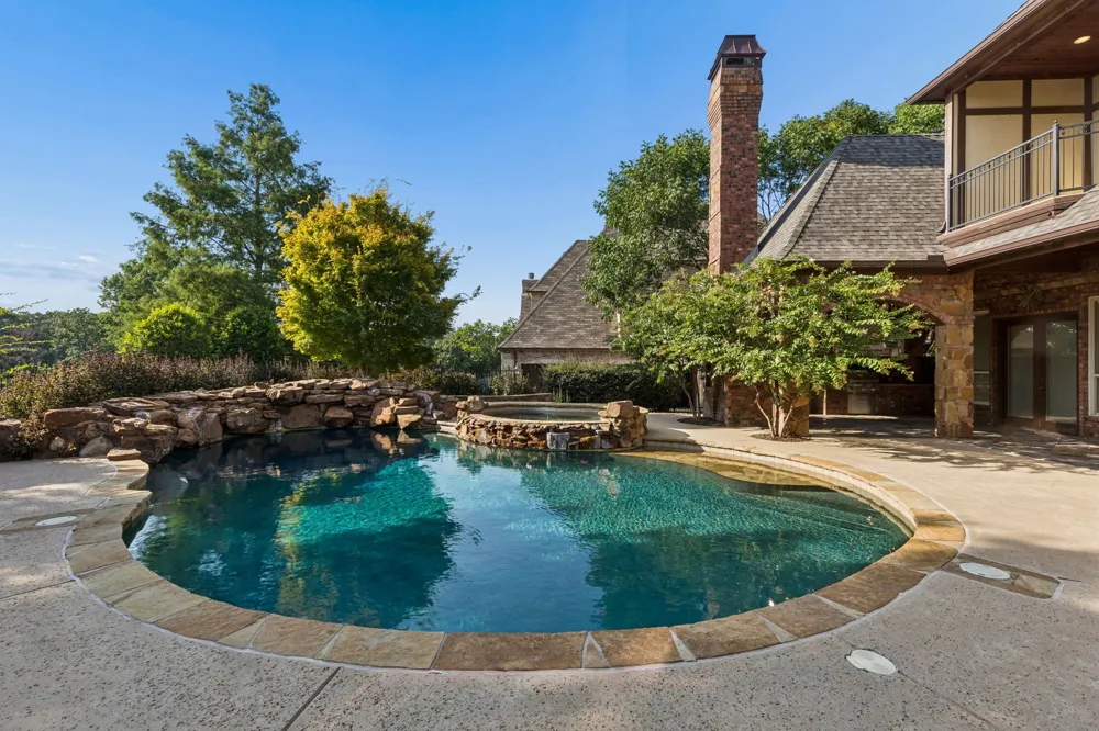 6900 King Charles Court Colleyville, TX 76034