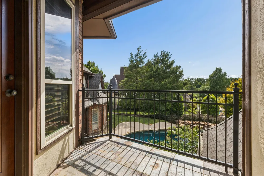 6900 King Charles Court Colleyville, TX 76034