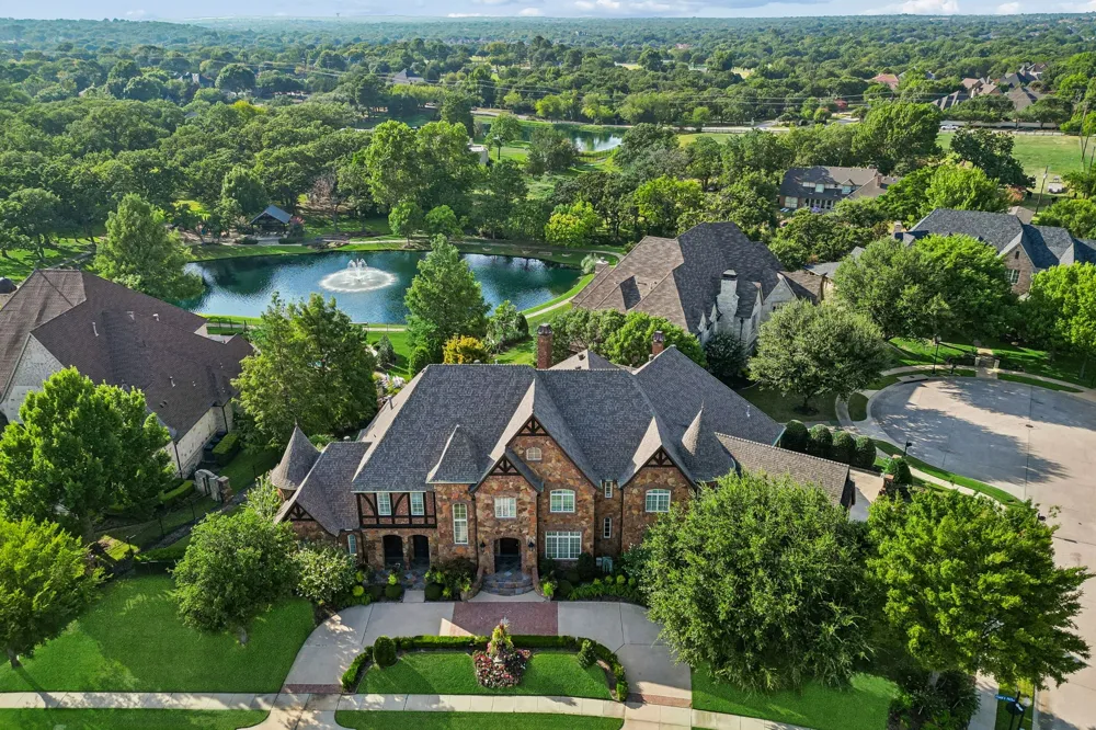 6900 King Charles Court Colleyville, TX 76034