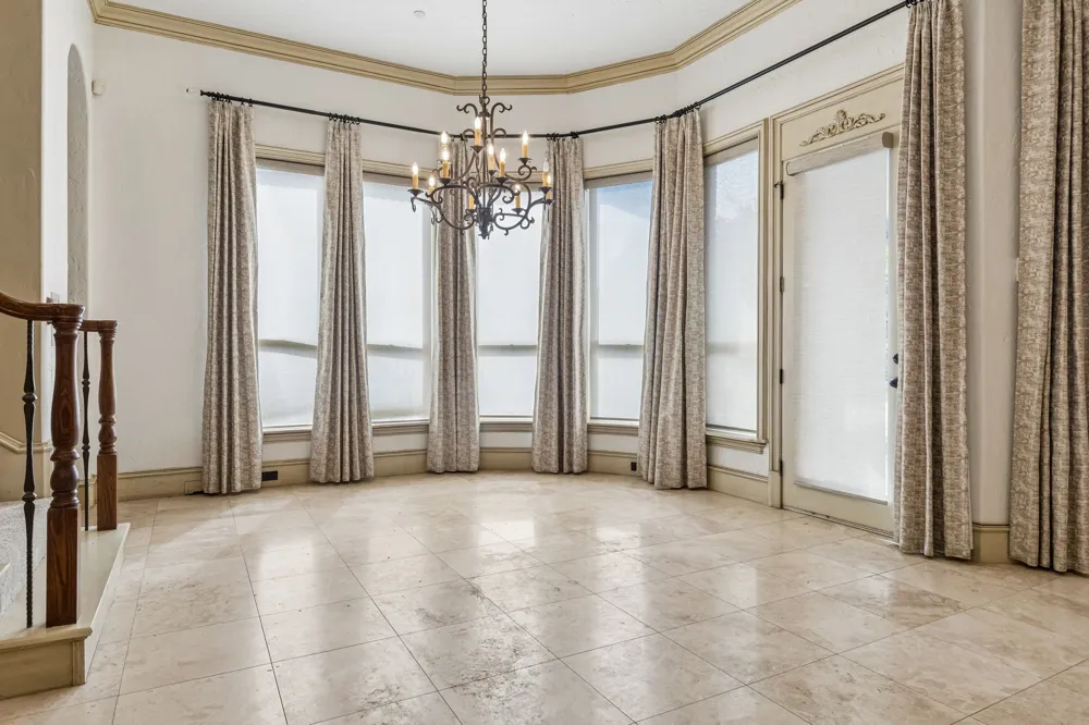 6900 King Charles Court Colleyville, TX 76034
