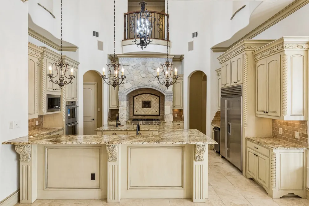 6900 King Charles Court Colleyville, TX 76034