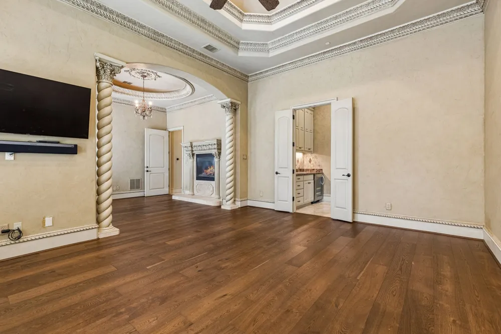 6900 King Charles Court Colleyville, TX 76034