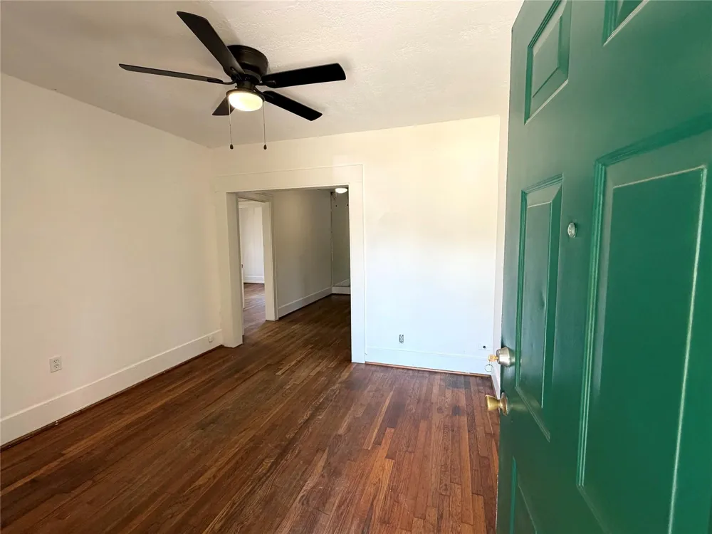 1125 Usener Street Houston, TX 77009