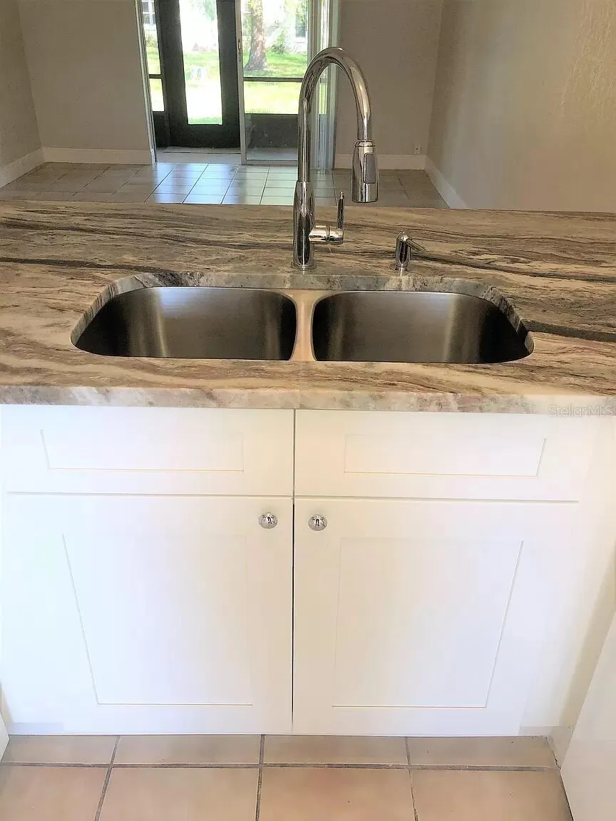 10109 BLAZED TREE COURT Orlando, FL 32821