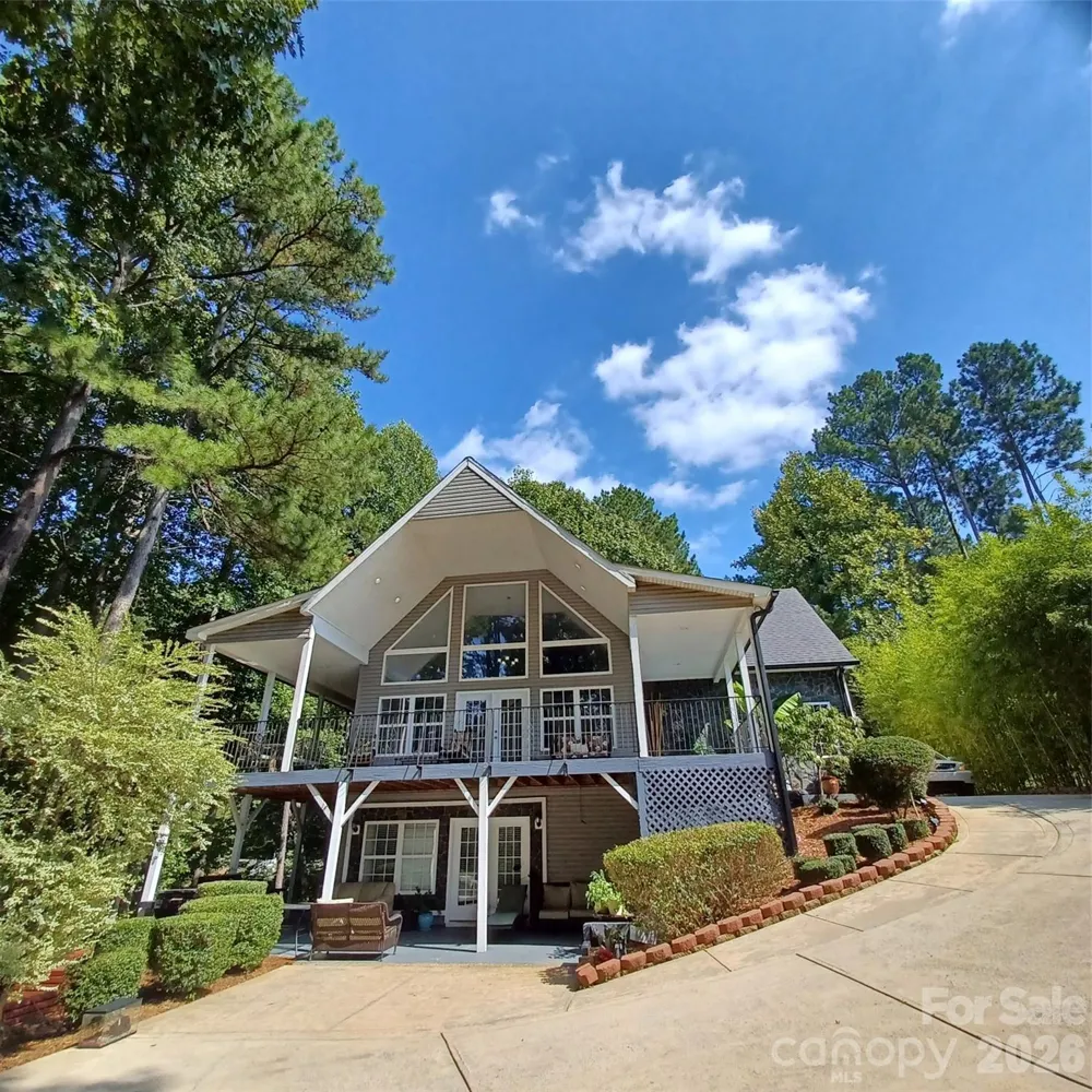 3645 Lake Bluff Drive Sherrills Ford, NC 28763