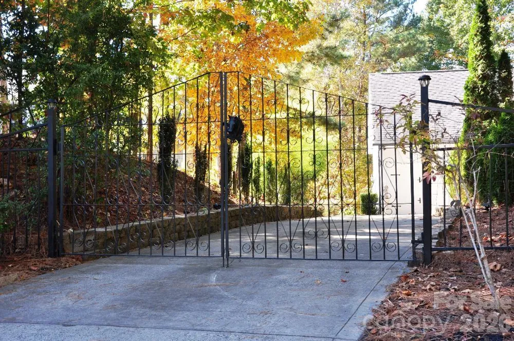 3645 Lake Bluff Drive Sherrills Ford, NC 28763