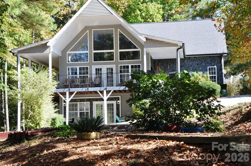 3645 Lake Bluff Drive Sherrills Ford, NC 28763