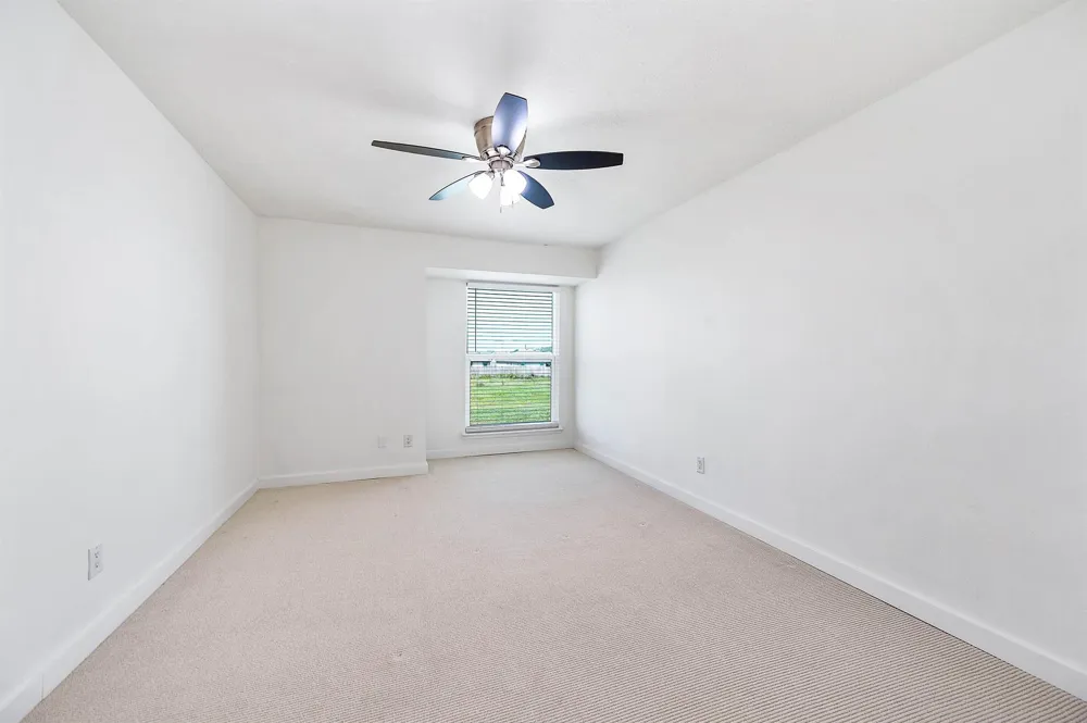 7600 Emmett F Lowry Expressway #1006 Texas City, TX 77591