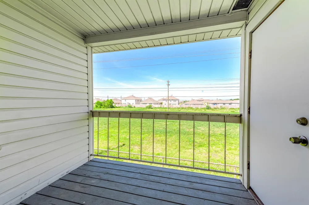 7600 Emmett F Lowry Expressway #1006 Texas City, TX 77591