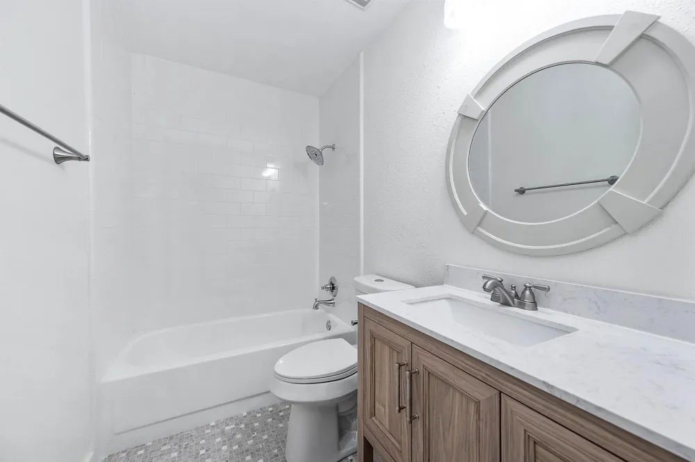 7600 Emmett F Lowry Expressway #1006 Texas City, TX 77591