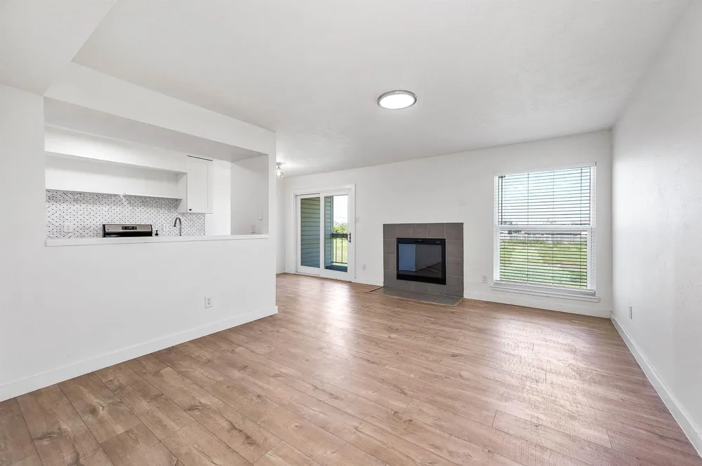 7600 Emmett F Lowry Expressway #1006 Texas City, TX 77591