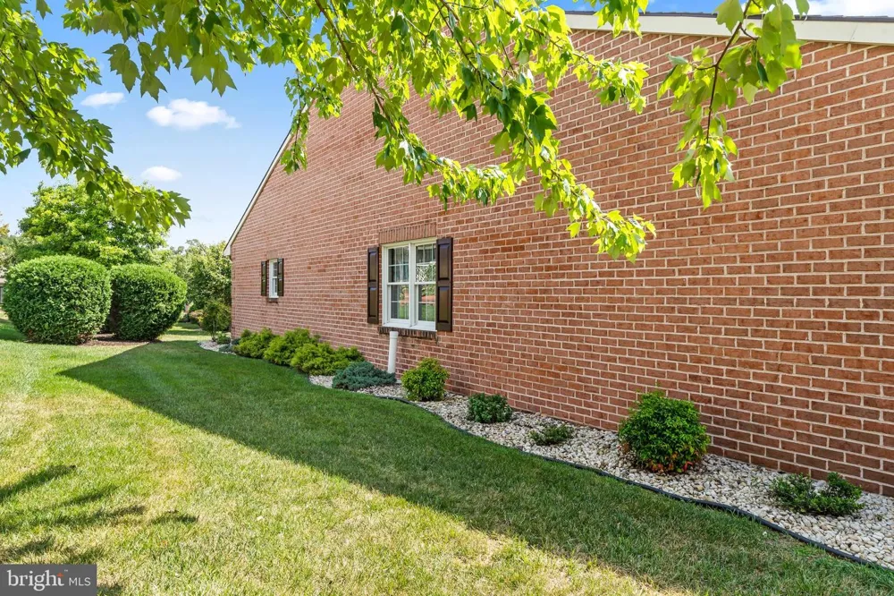 168 SUNBROOK LANE #153 Hagerstown, MD 21742