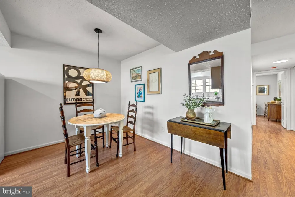 116 PROSPERITY SE #B Leesburg, VA 20175