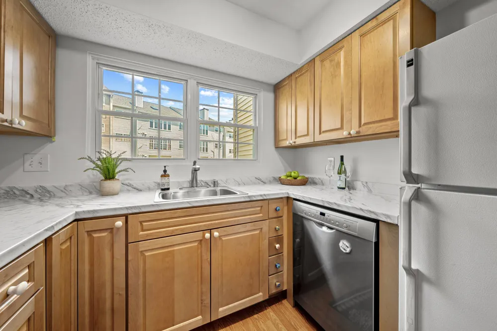 116 PROSPERITY SE #B Leesburg, VA 20175
