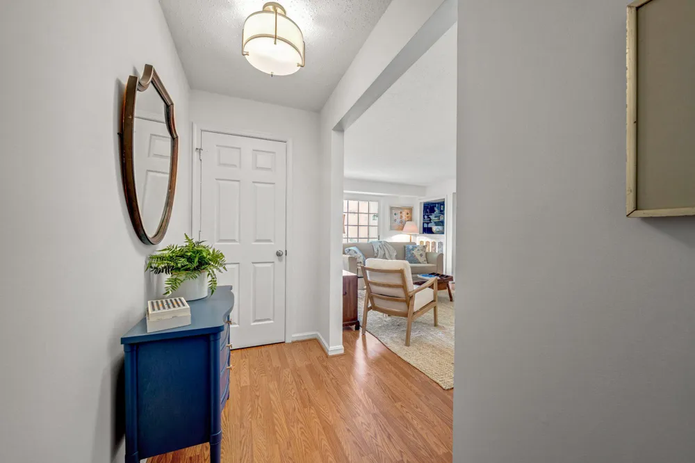 116 PROSPERITY SE #B Leesburg, VA 20175