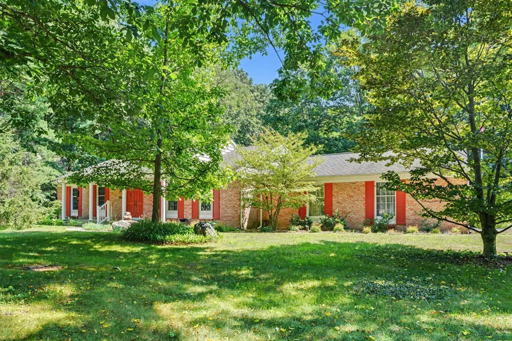 22727 Sunset Drive Kalamazoo, MI 49009