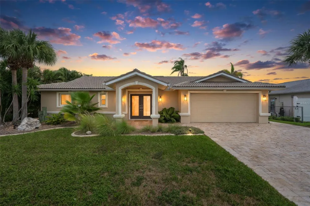 5548 LEEWARD LANE New Port Richey, FL 34652