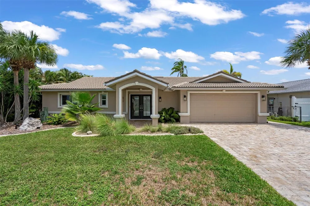 5548 LEEWARD LANE New Port Richey, FL 34652