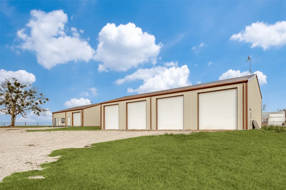 15602 State HWY 160 Blue Ridge, TX 75424