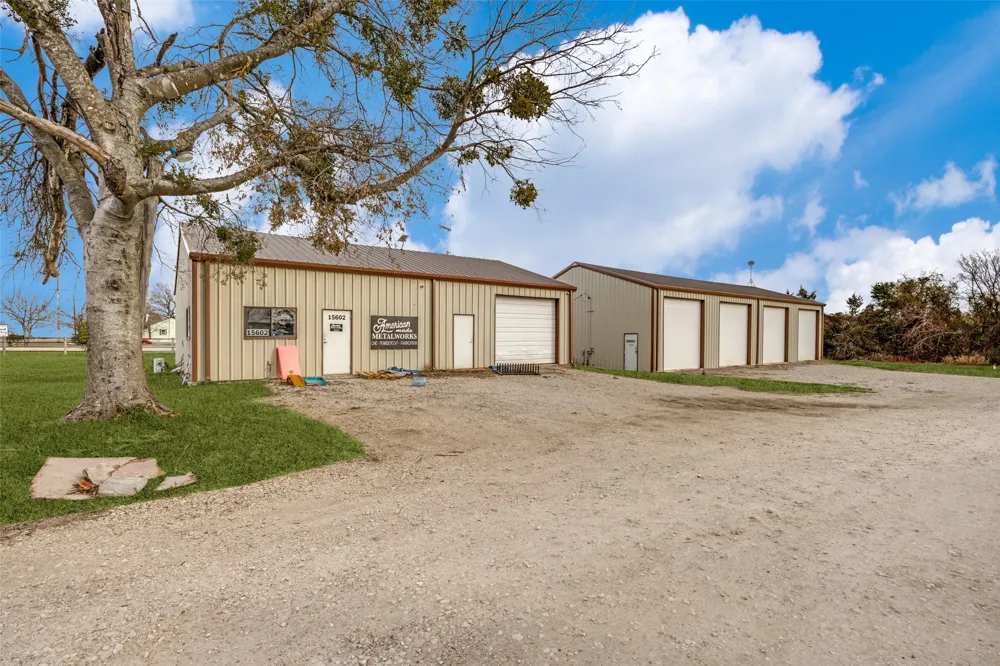 15602 State HWY 160 Blue Ridge, TX 75424