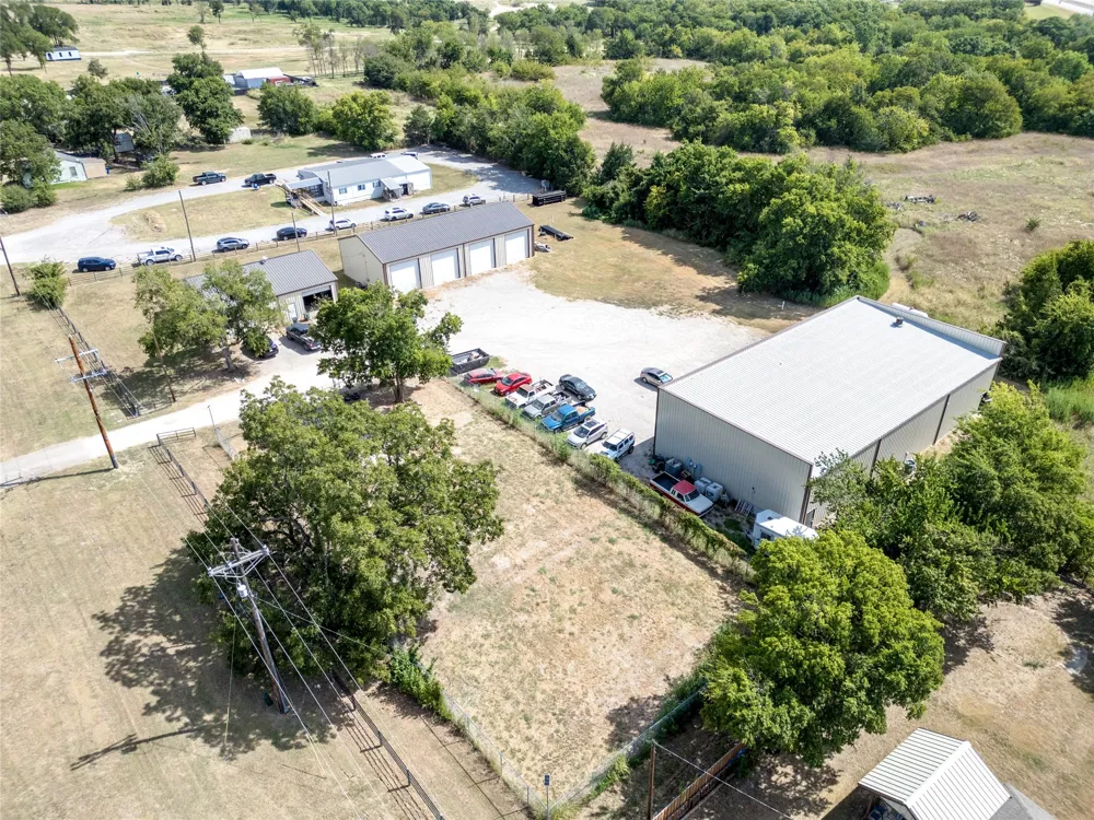 15602 State HWY 160 Blue Ridge, TX 75424