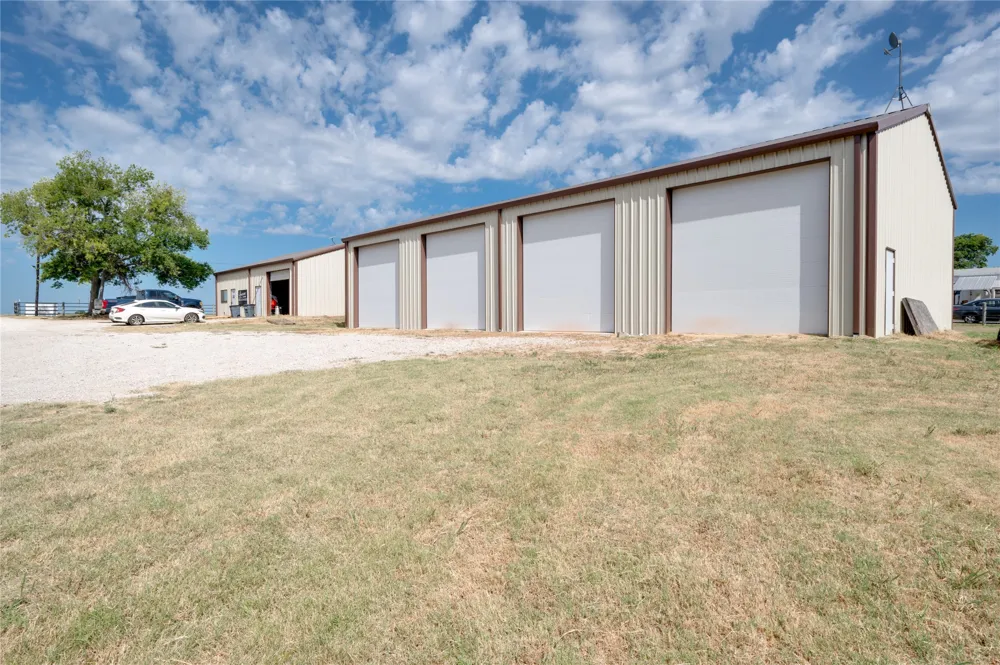15602 State HWY 160 Blue Ridge, TX 75424