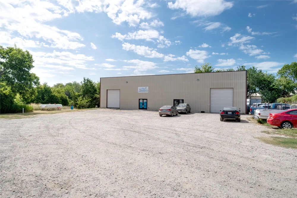 15602 State HWY 160 Blue Ridge, TX 75424