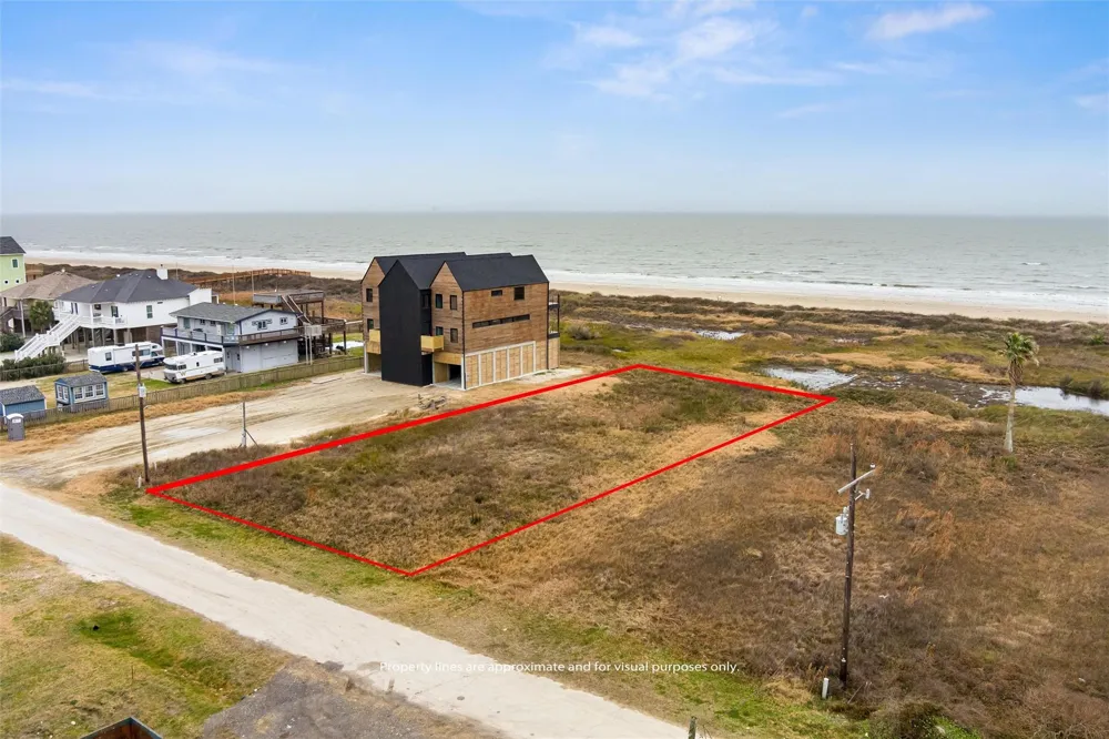338 Atkinson Street Crystal Beach, TX 77650
