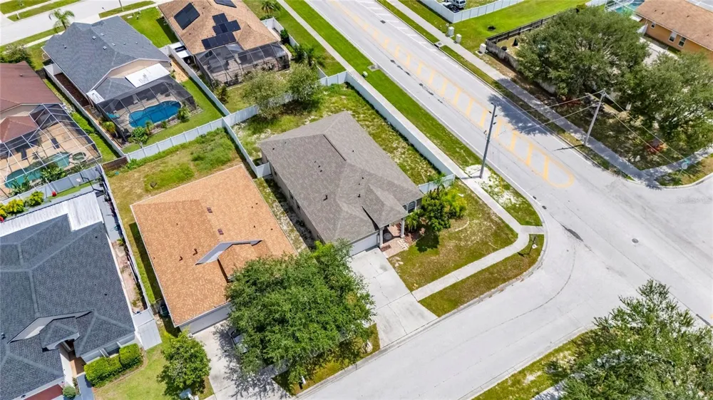 24519 BREEZY OAK COURT Lutz, FL 33559