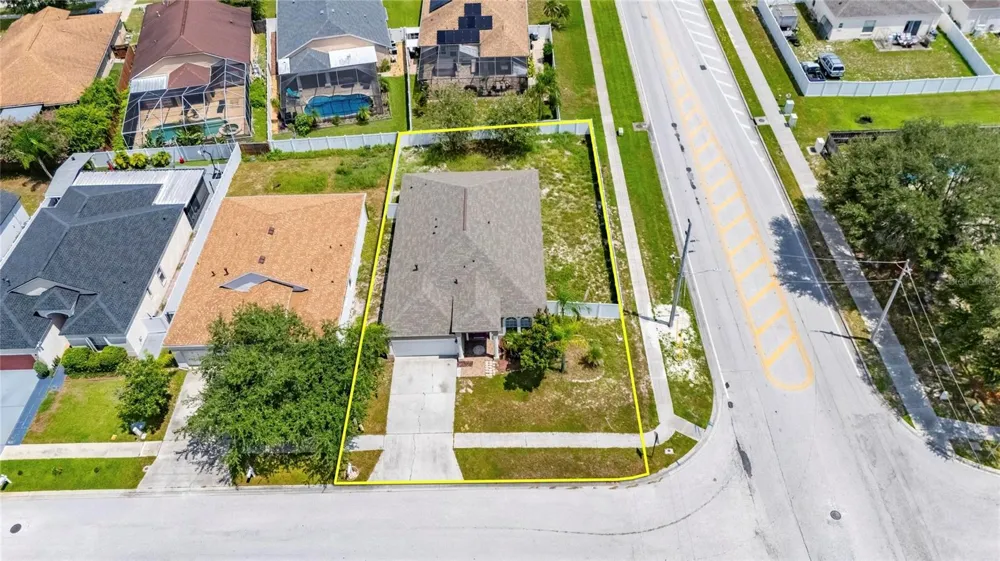 24519 BREEZY OAK COURT Lutz, FL 33559