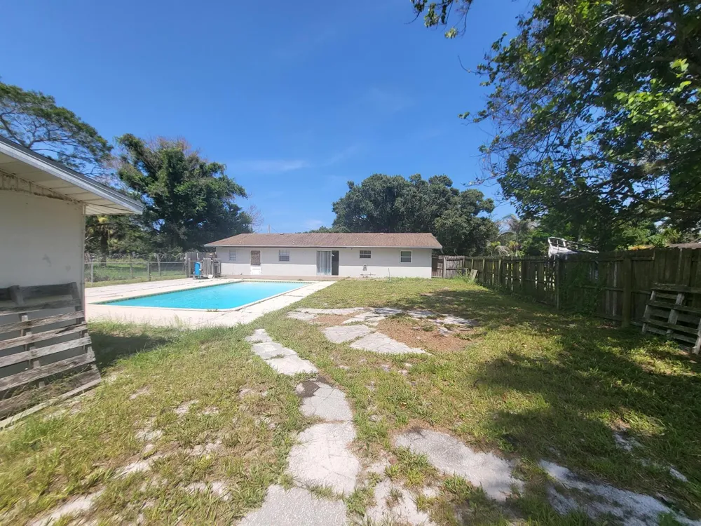 5011 S 2ND STREET S Fort Pierce, FL 34982