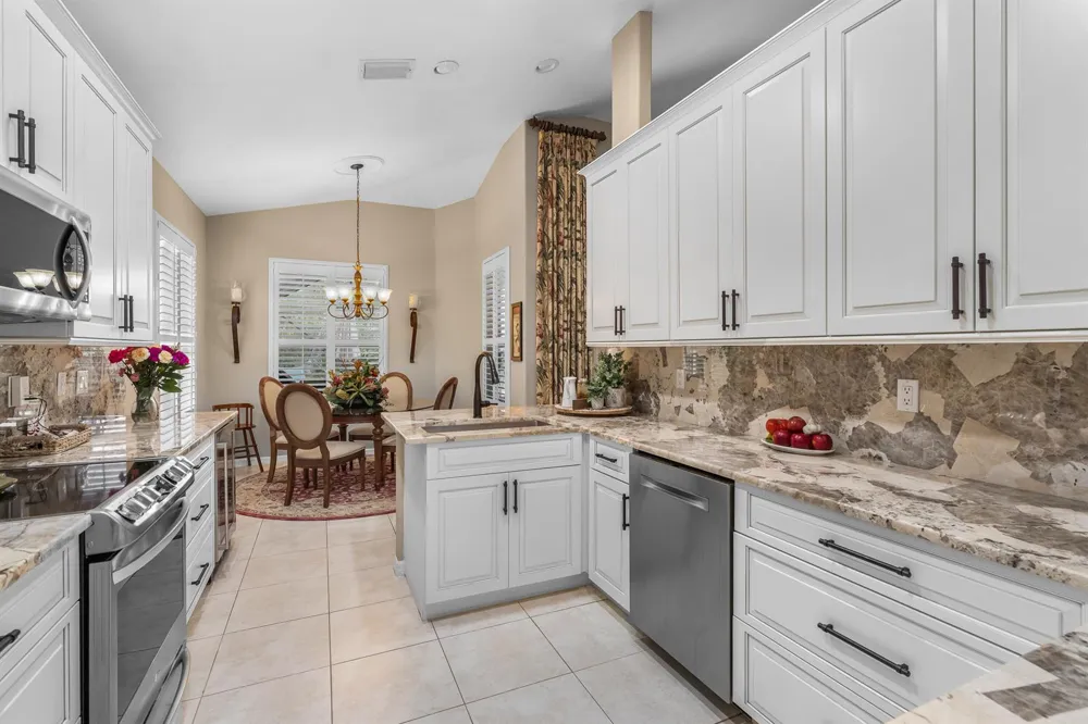 210 CHAMPAGNE COURT SW Vero Beach, FL 32968