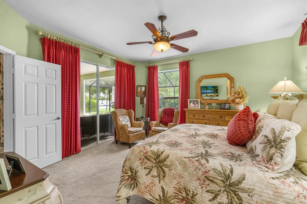210 CHAMPAGNE COURT SW Vero Beach, FL 32968