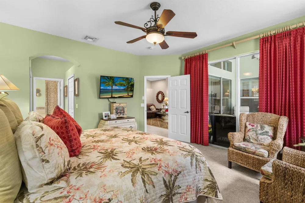 210 CHAMPAGNE COURT SW Vero Beach, FL 32968