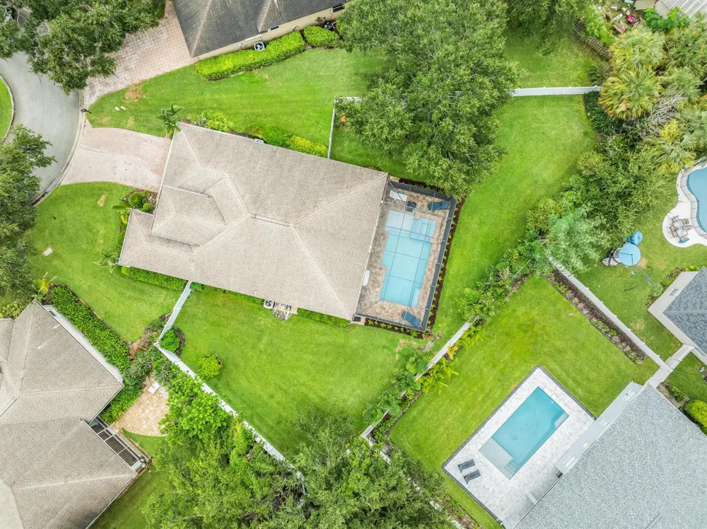 210 CHAMPAGNE COURT SW Vero Beach, FL 32968
