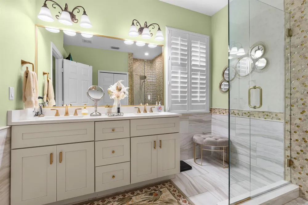 210 CHAMPAGNE COURT SW Vero Beach, FL 32968
