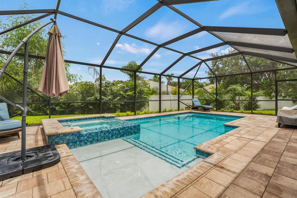 210 CHAMPAGNE COURT SW Vero Beach, FL 32968