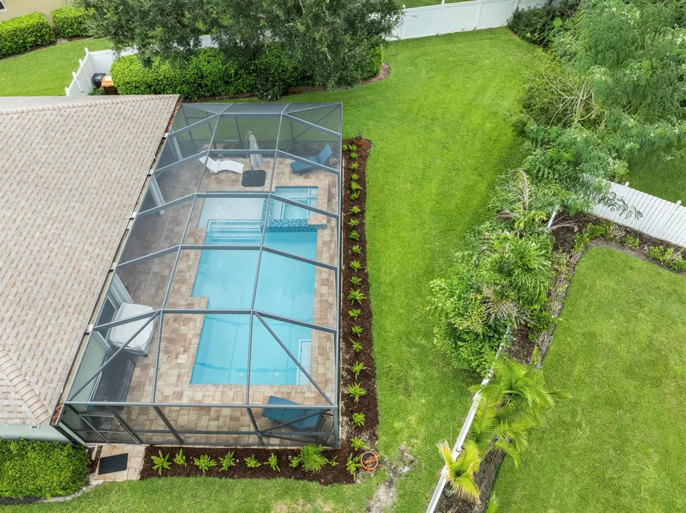 210 CHAMPAGNE COURT SW Vero Beach, FL 32968
