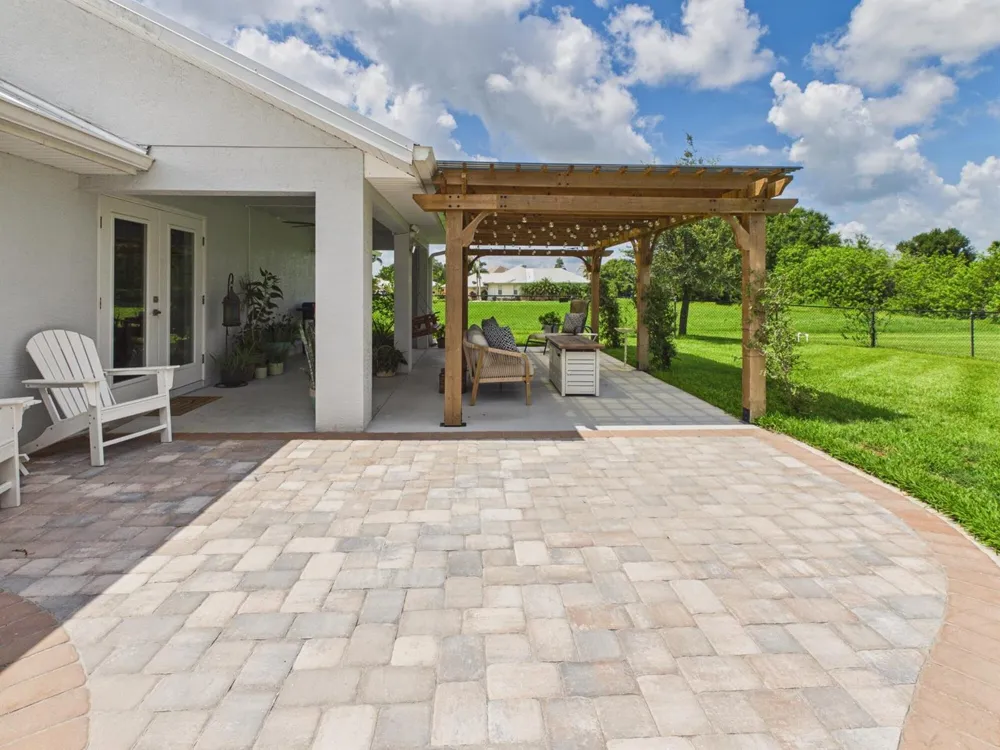 2075 SE 9th Avenue Okeechobee, FL 34974