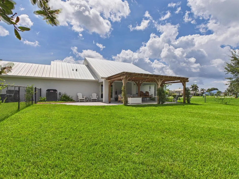 2075 SE 9th Avenue Okeechobee, FL 34974