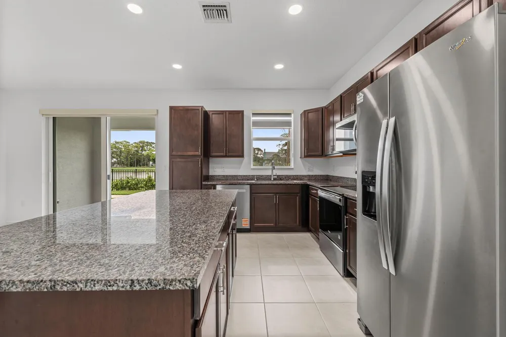4440 Longwood Lake Square Westlake, FL 33470