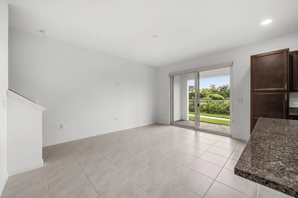 4440 Longwood Lake Square Westlake, FL 33470
