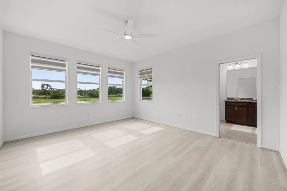 4440 Longwood Lake Square Westlake, FL 33470