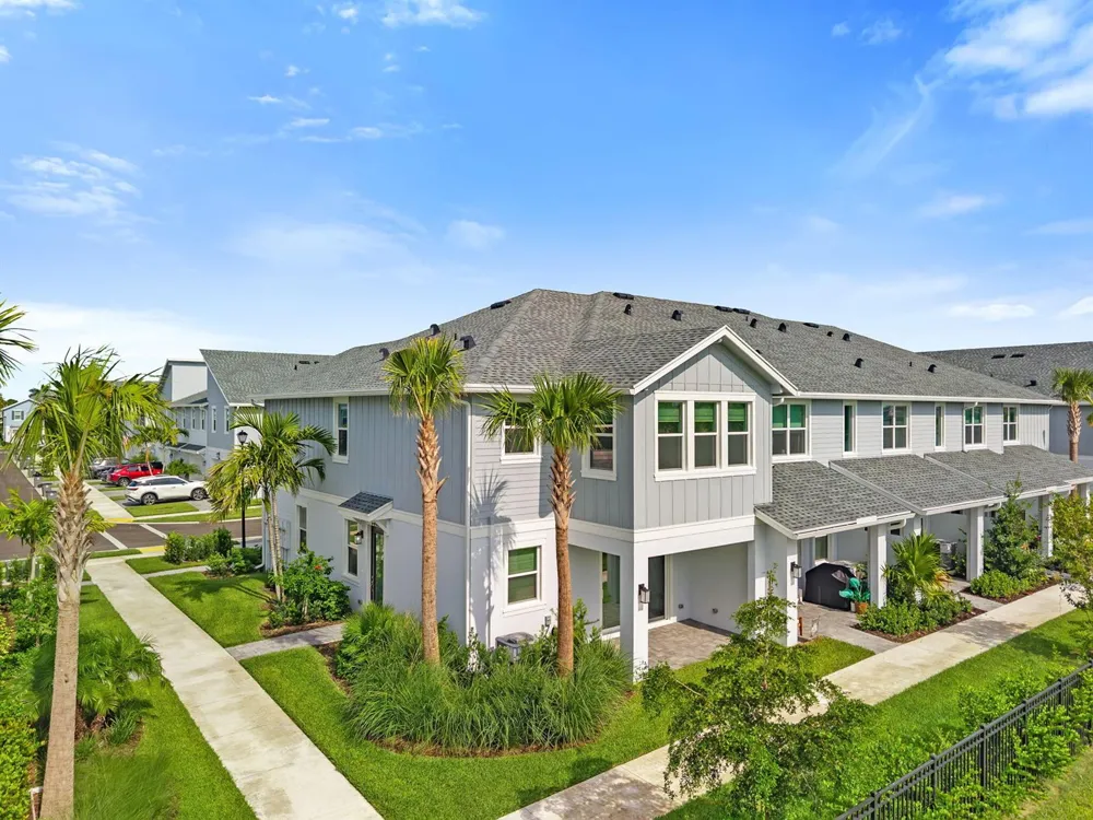 4440 Longwood Lake Square Westlake, FL 33470