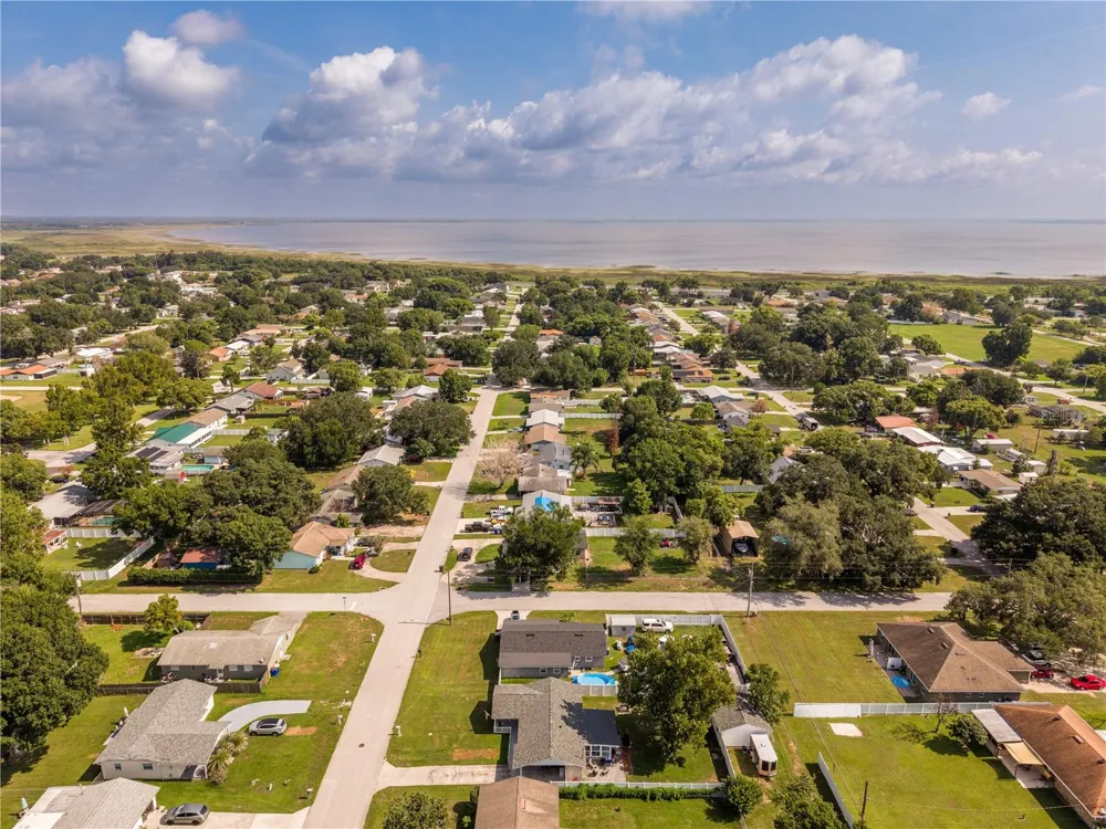 407 TENNESSEE AVENUE St Cloud, FL 34769