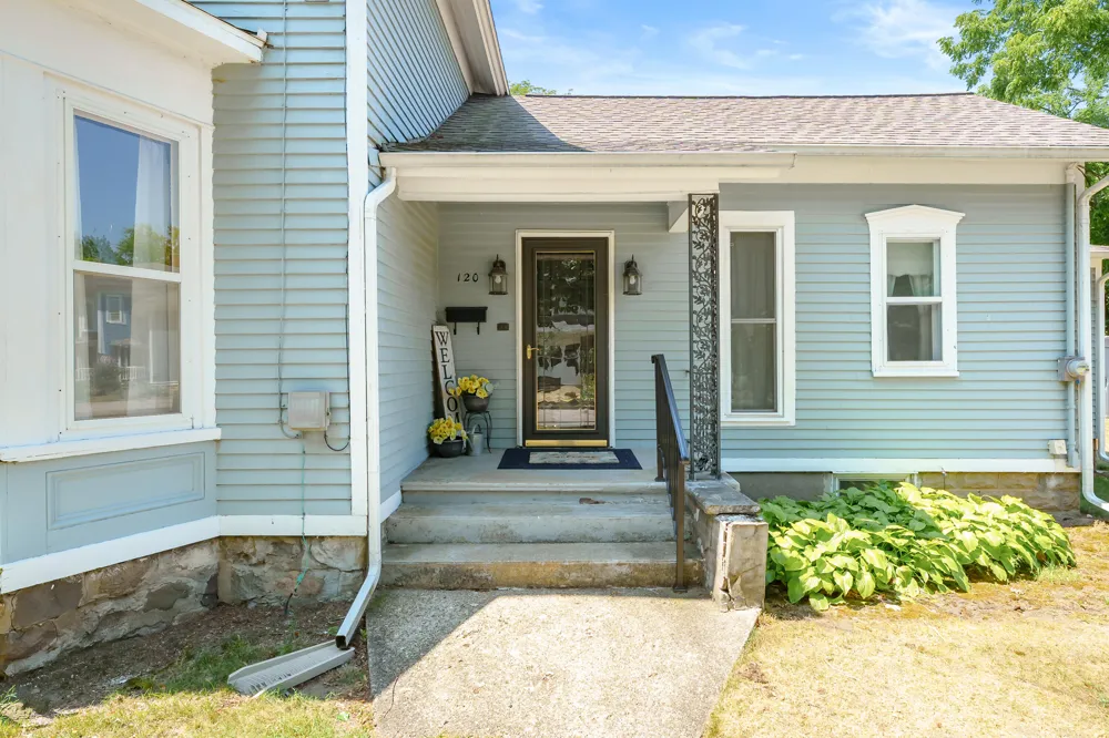 120 Hicks Avenue Plainwell, MI 49080