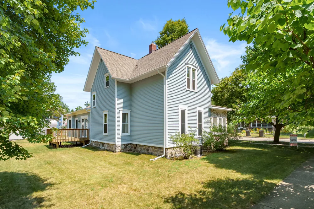 120 Hicks Avenue Plainwell, MI 49080