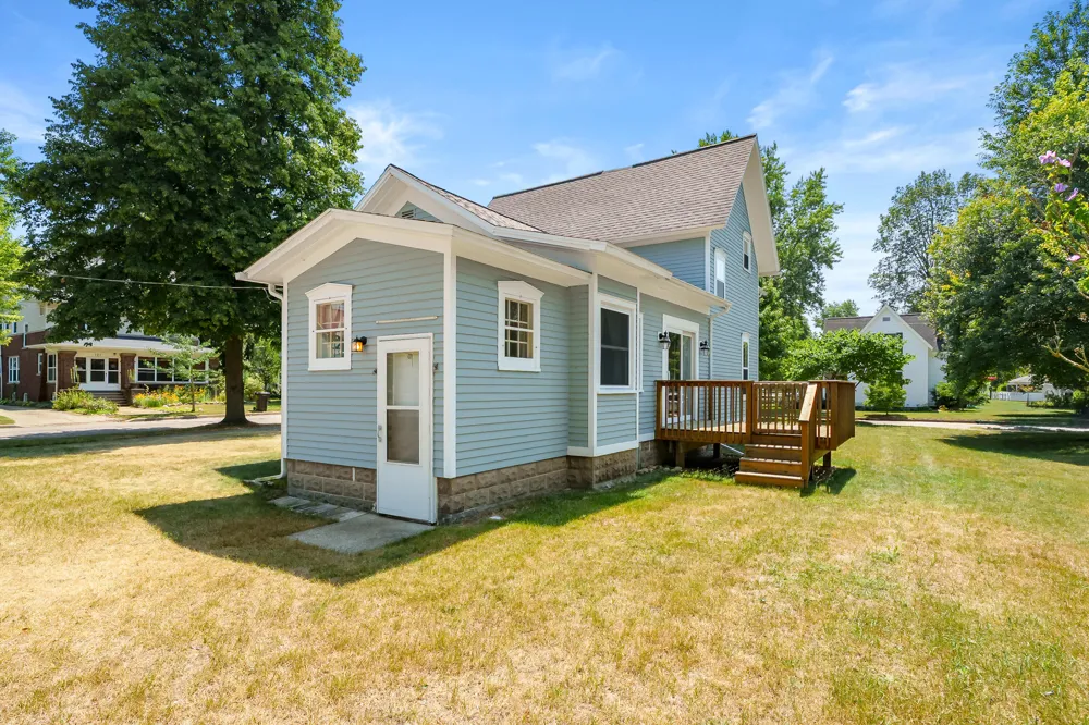 120 Hicks Avenue Plainwell, MI 49080