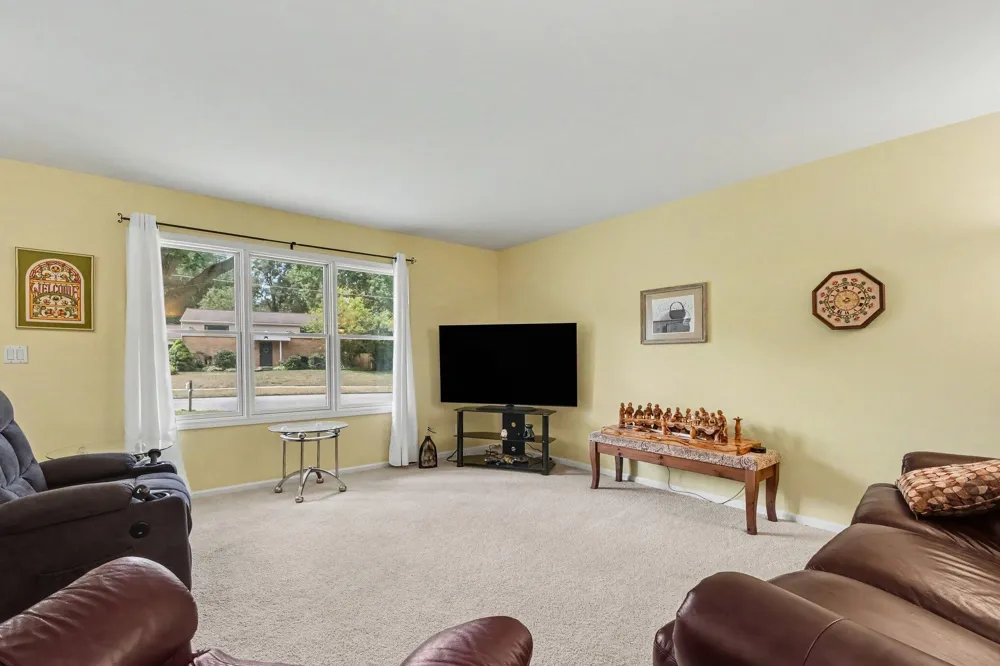 8364 Atlanta Drive NE Rockford, MI 49341